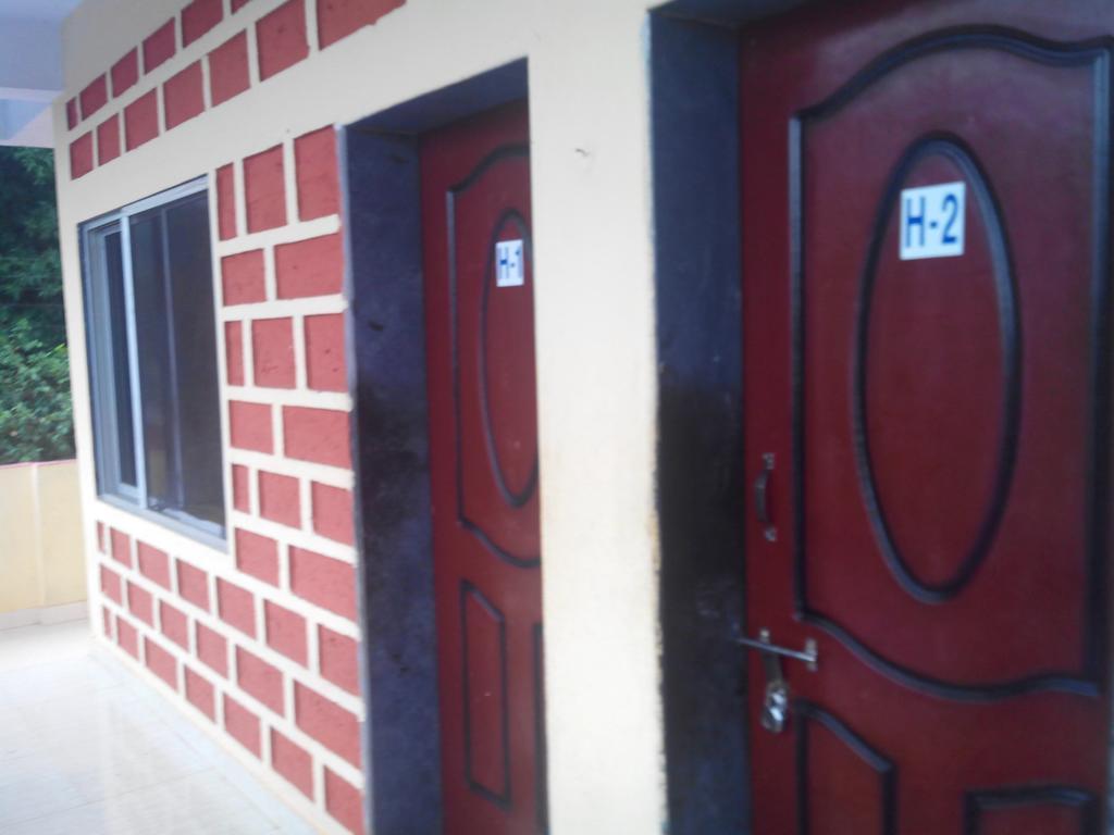 Yash Garden Residency Hotel Ganpatipule Exterior photo